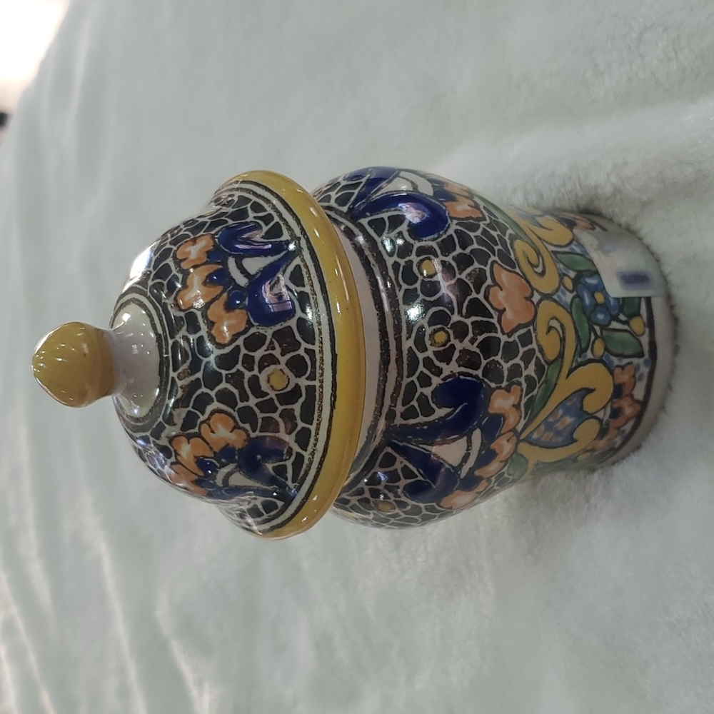 Talavera Handcrafted Jar with Lid #1571